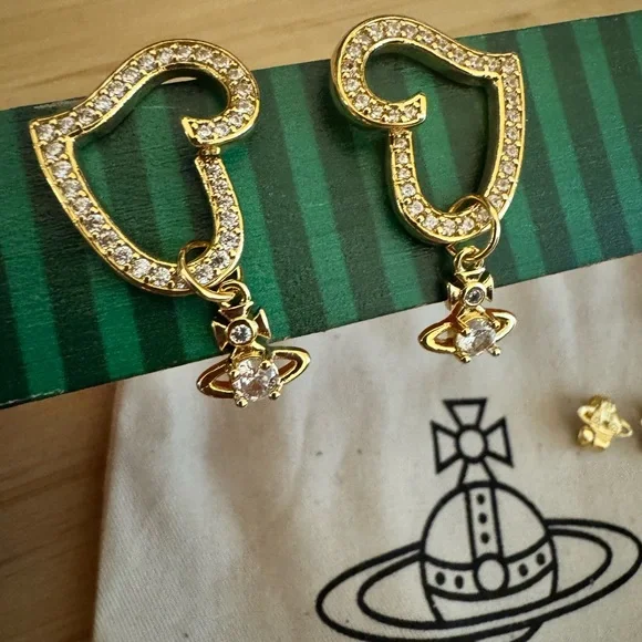 Vivienne Westwood Heart orb Dangle Earrings - Picture 3 of 5